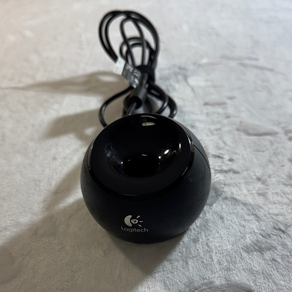 Logitech quick cam charging base - Picture 1 of 1